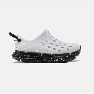 Stylish Kids Water Shoes - Black and White